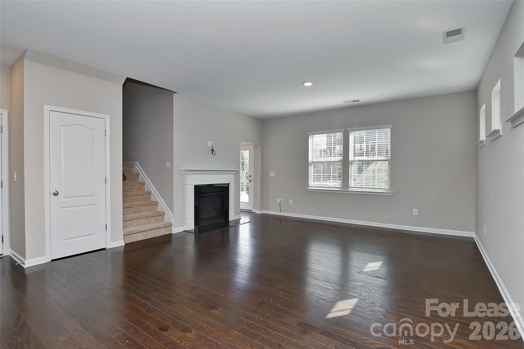 1036 Easley Street - Photo 3