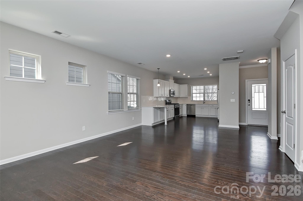 1036 Easley Street - Photo 4