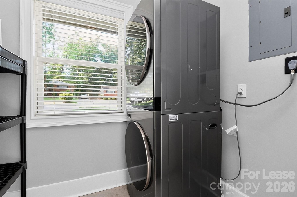 3945 Winfield Drive - Photo 7