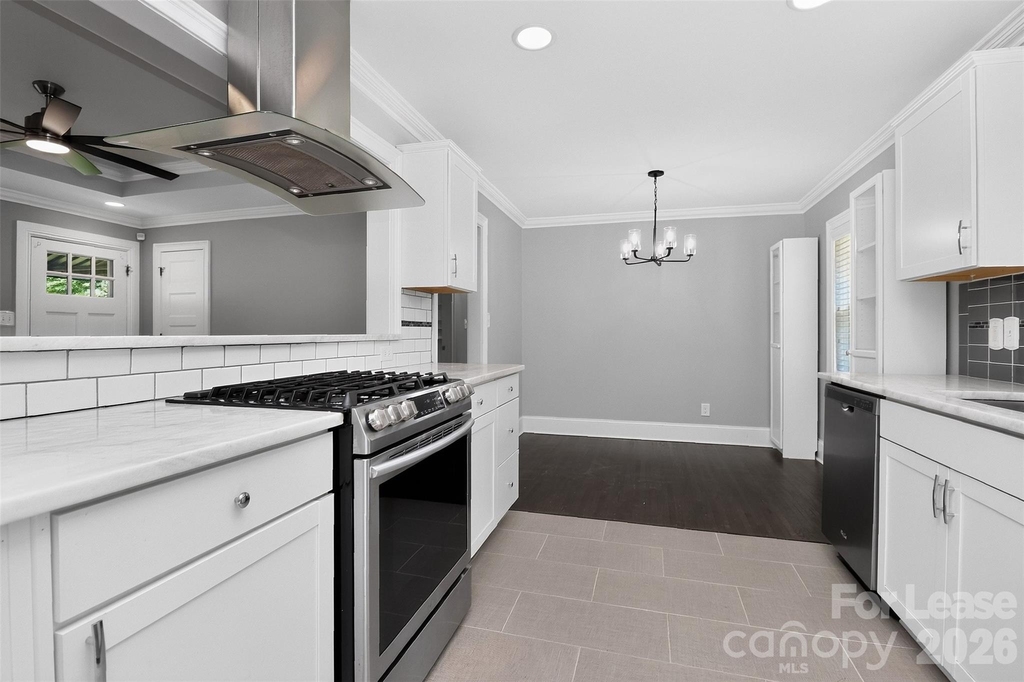 3945 Winfield Drive - Photo 5