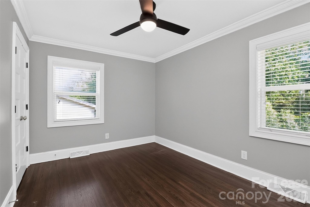 3945 Winfield Drive - Photo 9