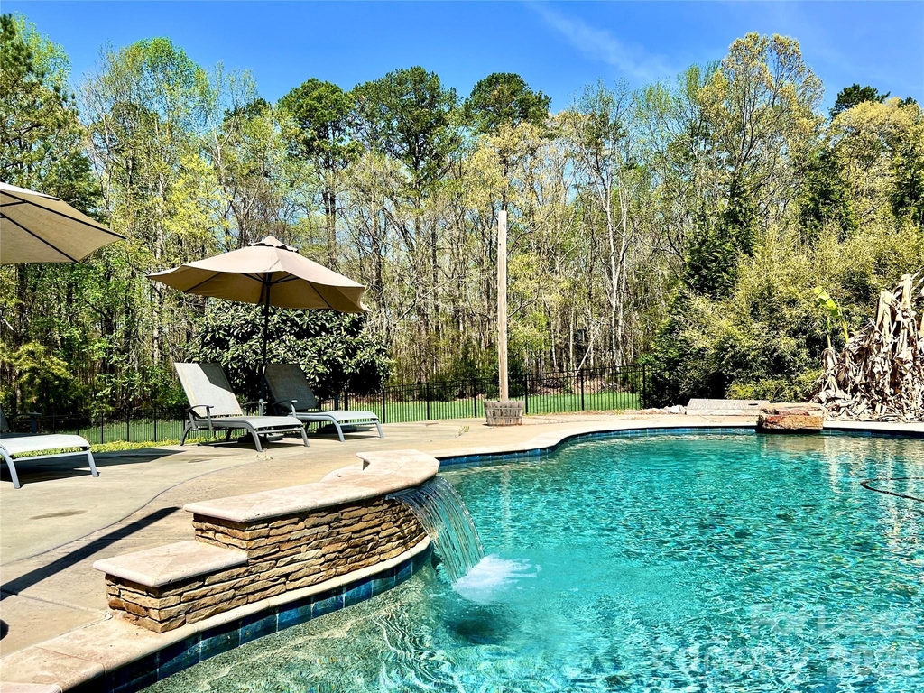 4809 Antioch Church Road - Photo 1