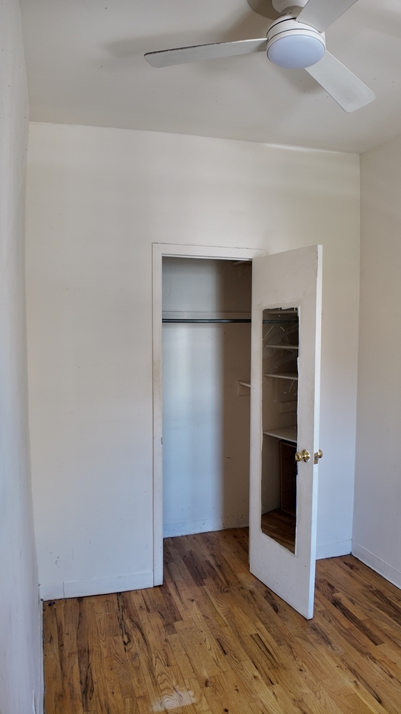 East 14th Street - Photo 8
