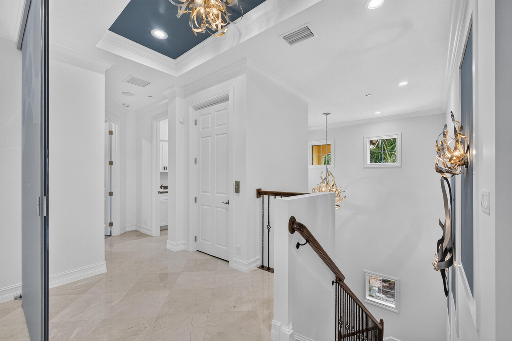195 Tresana Boulevard - Photo 11