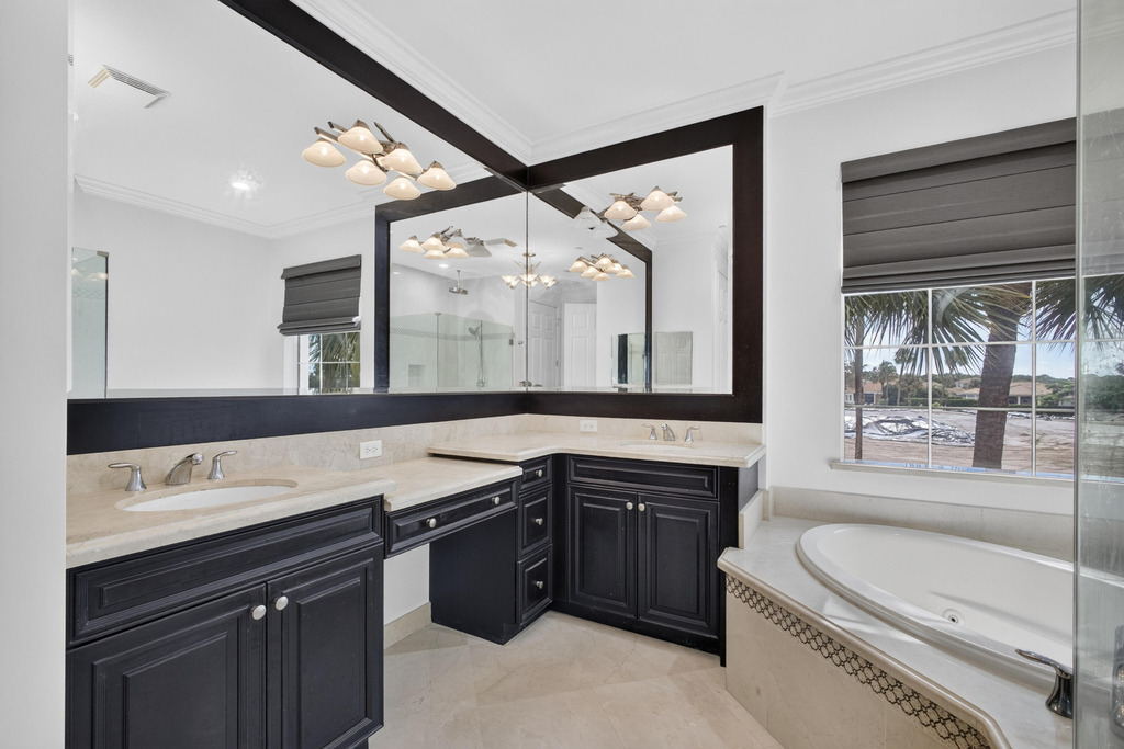 195 Tresana Boulevard - Photo 44