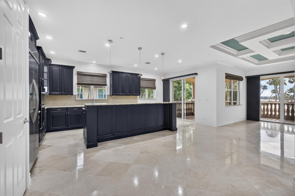 195 Tresana Boulevard - Photo 17