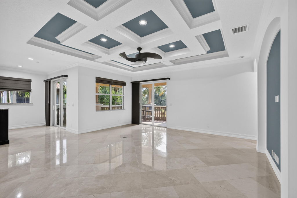 195 Tresana Boulevard - Photo 28