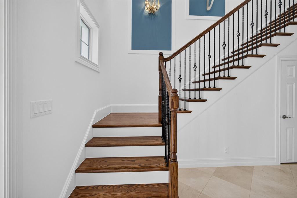 195 Tresana Boulevard - Photo 13
