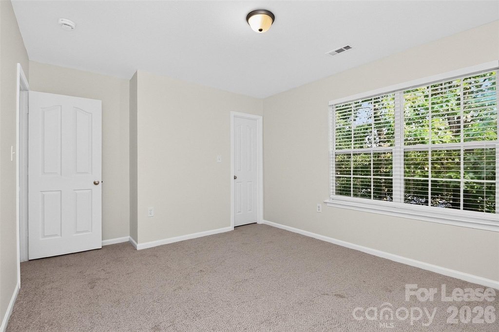 3928 Glory Street - Photo 11
