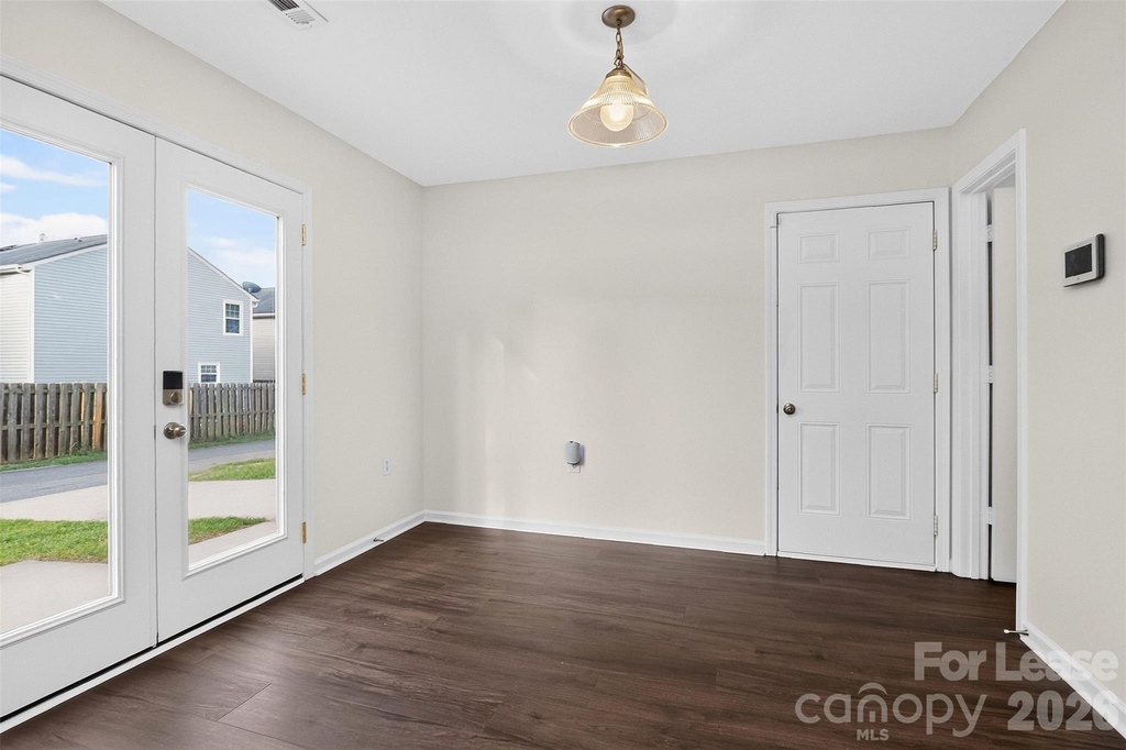3928 Glory Street - Photo 4