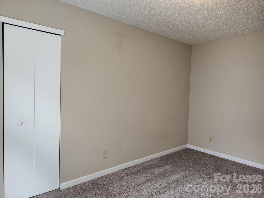 2038 Dunsmore Lane - Photo 17