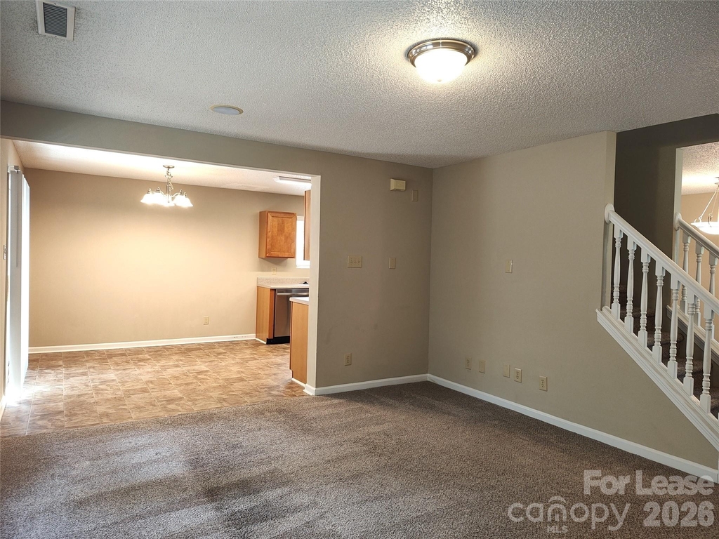 2038 Dunsmore Lane - Photo 5