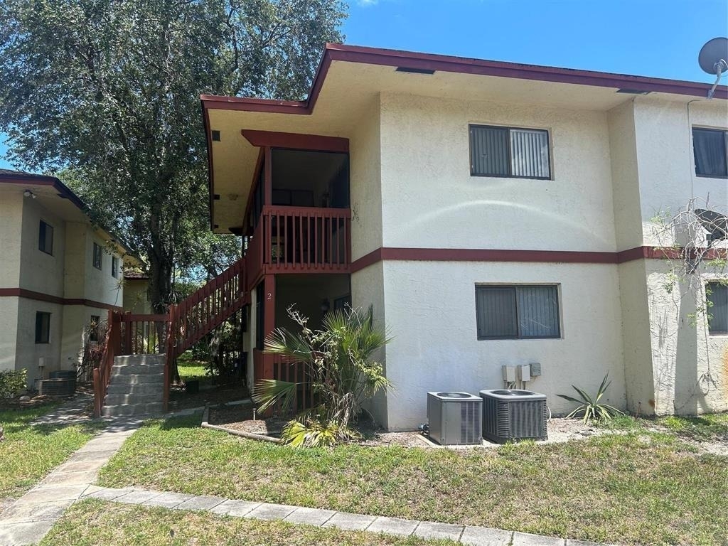 2074 Nw 43rd Terrace E - Photo 0