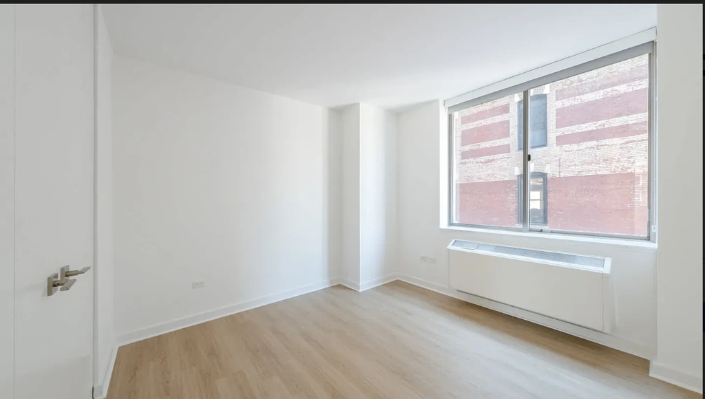  East 6th Street - Photo 3