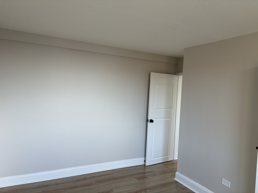 Broadway, Unit E7h - Photo 6
