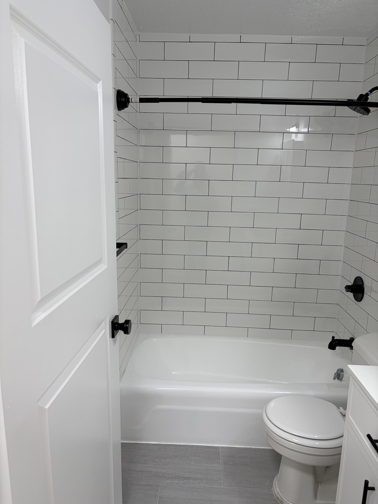 Broadway, Unit E7h - Photo 7