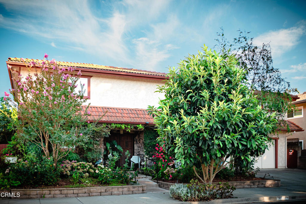 10872 Kings Road - Photo 1