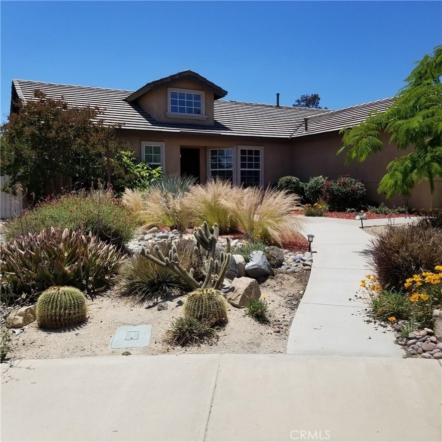 805 Alpine Court - Photo 0