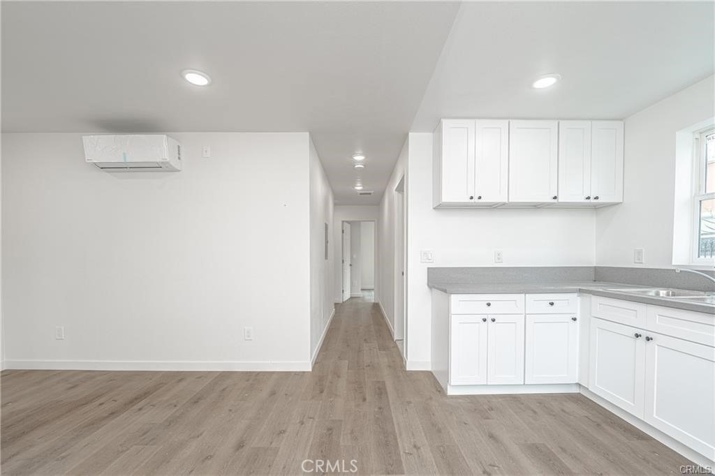 250 E 79th - Photo 2