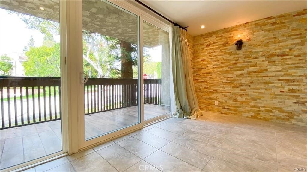 5901 Canterbury Drive - Photo 15