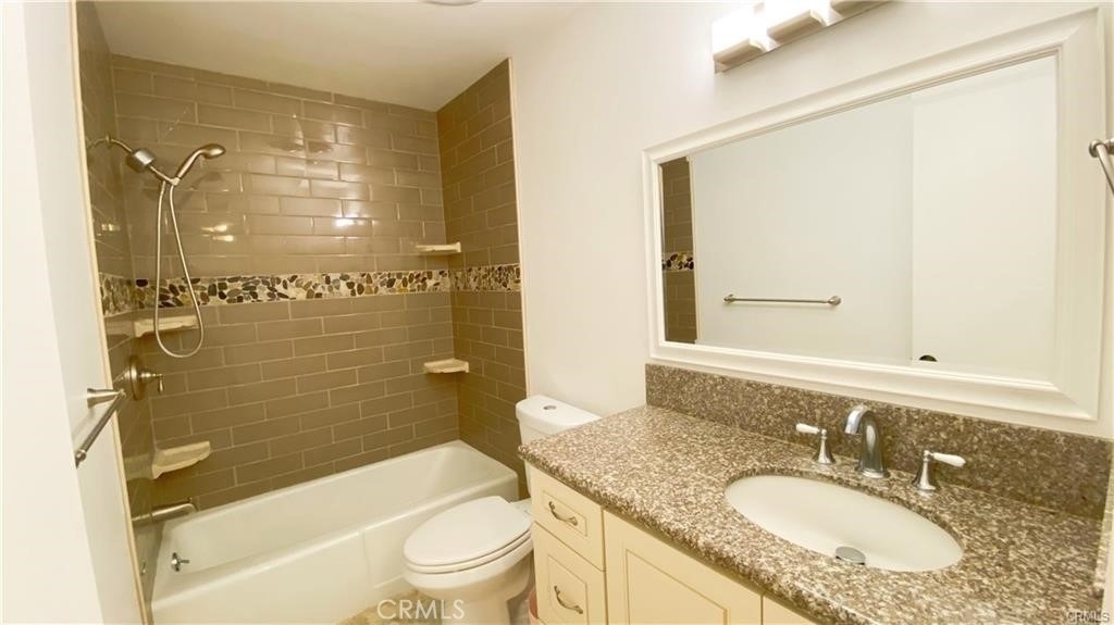 5901 Canterbury Drive - Photo 11