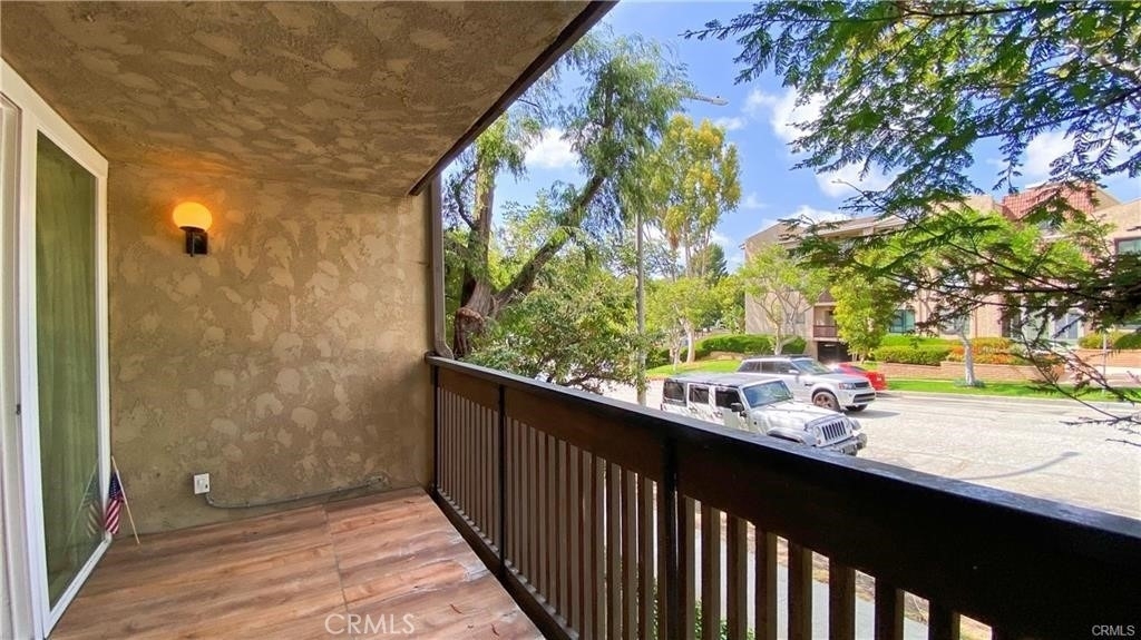 5901 Canterbury Drive - Photo 13