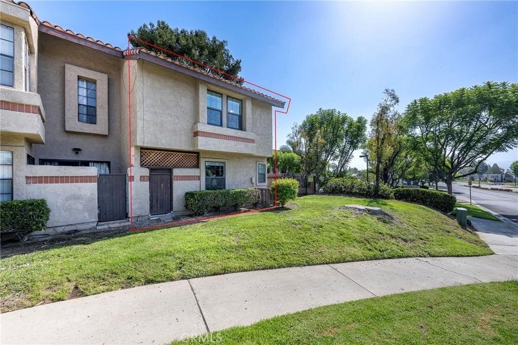 343 E Chapman Avenue - Photo 31