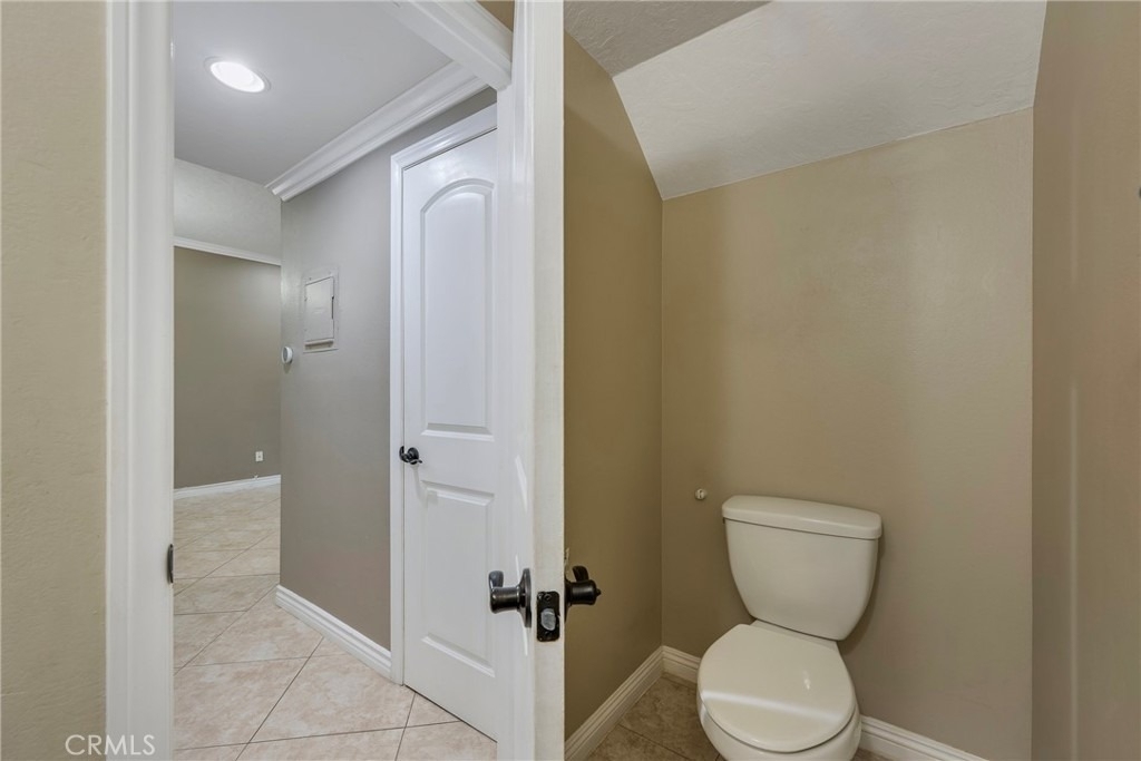 343 E Chapman Avenue - Photo 10