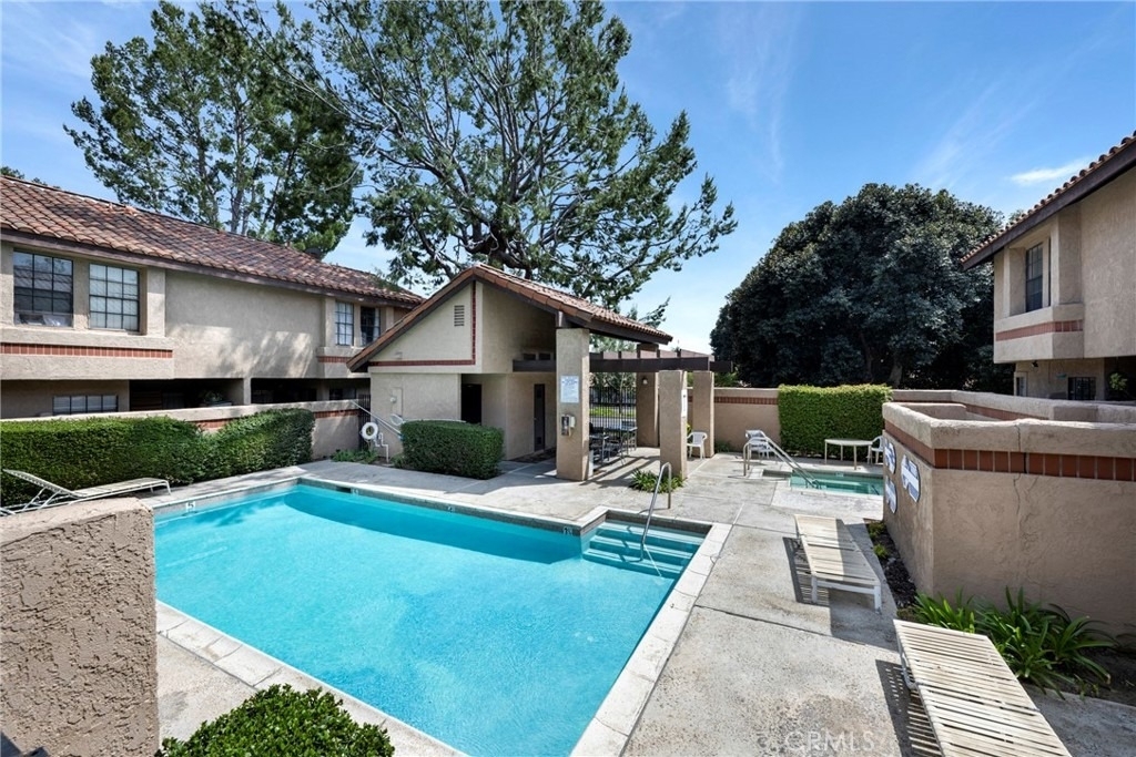 343 E Chapman Avenue - Photo 27