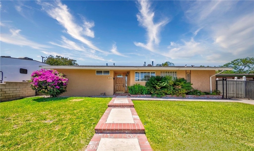 14621 Dalmatian Avenue - Photo 0