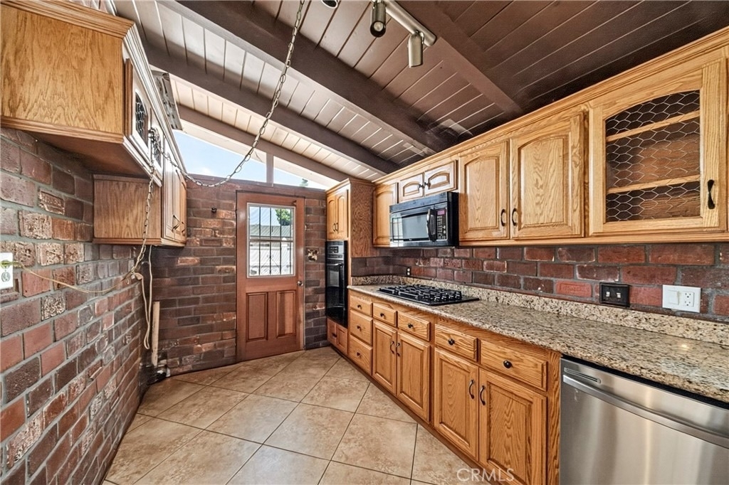 14621 Dalmatian Avenue - Photo 6