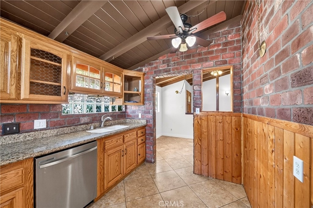 14621 Dalmatian Avenue - Photo 8
