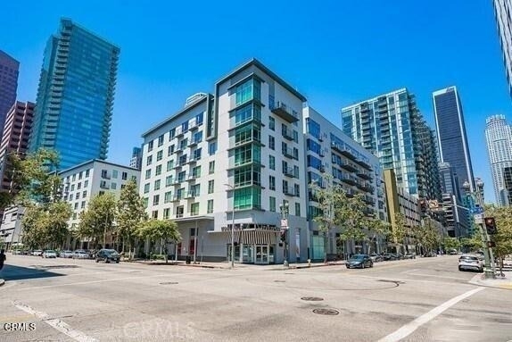 645 W 9th Street - Photo 22
