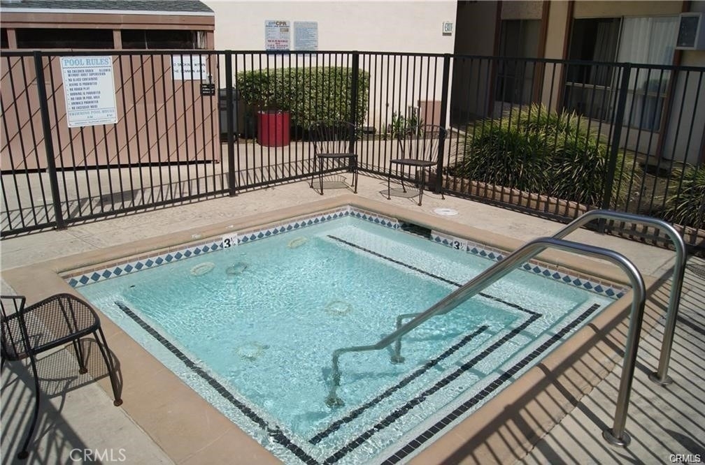 5585 E Pacific Coast Highway - Photo 8