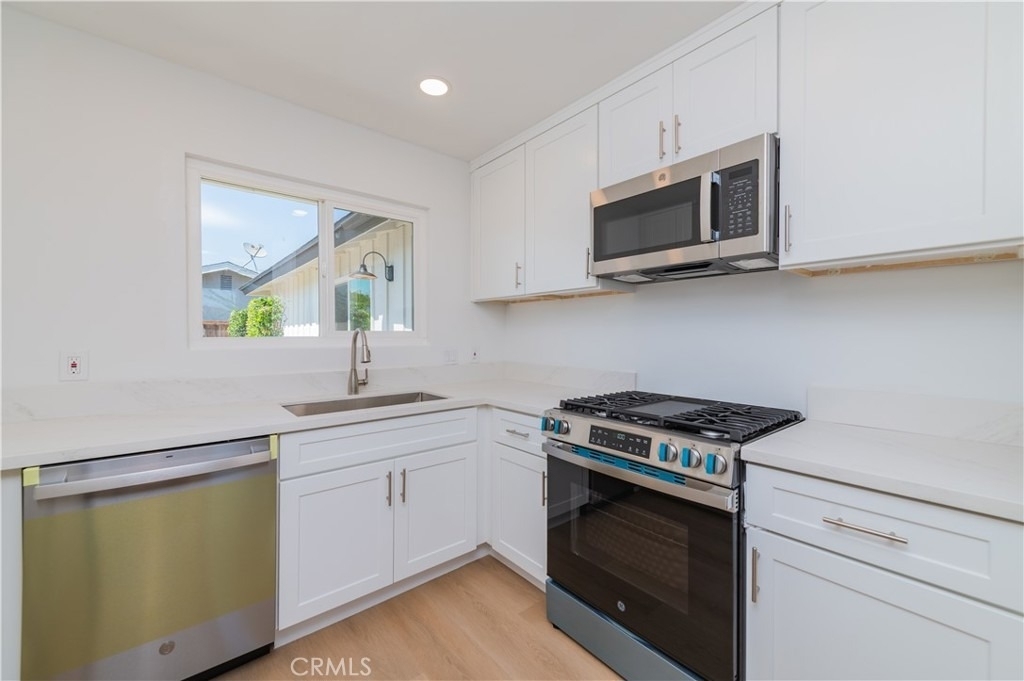 3202 Montana Avenue - Photo 8