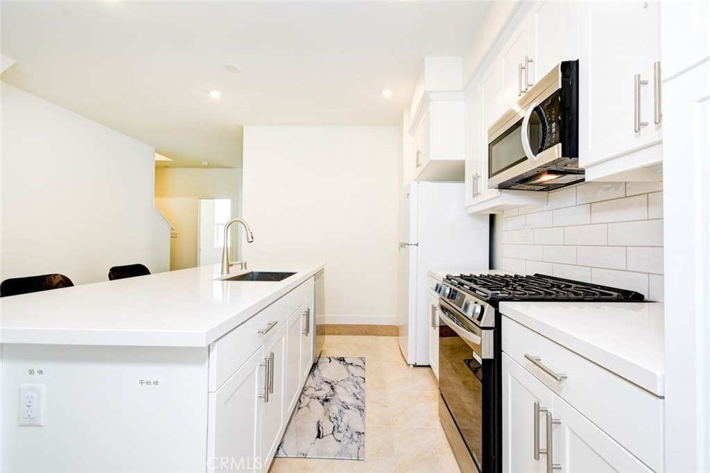 1814 E 1st Street - Photo 7
