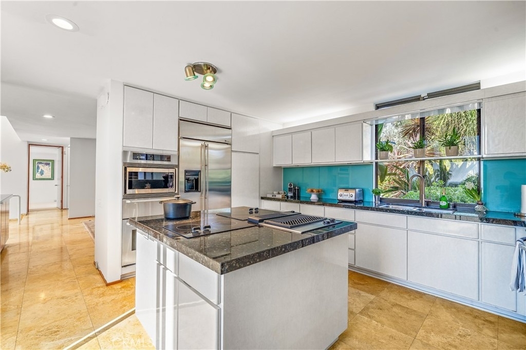 3028 Overhill Drive - Photo 10