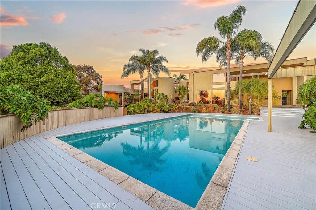 3028 Overhill Drive - Photo 32