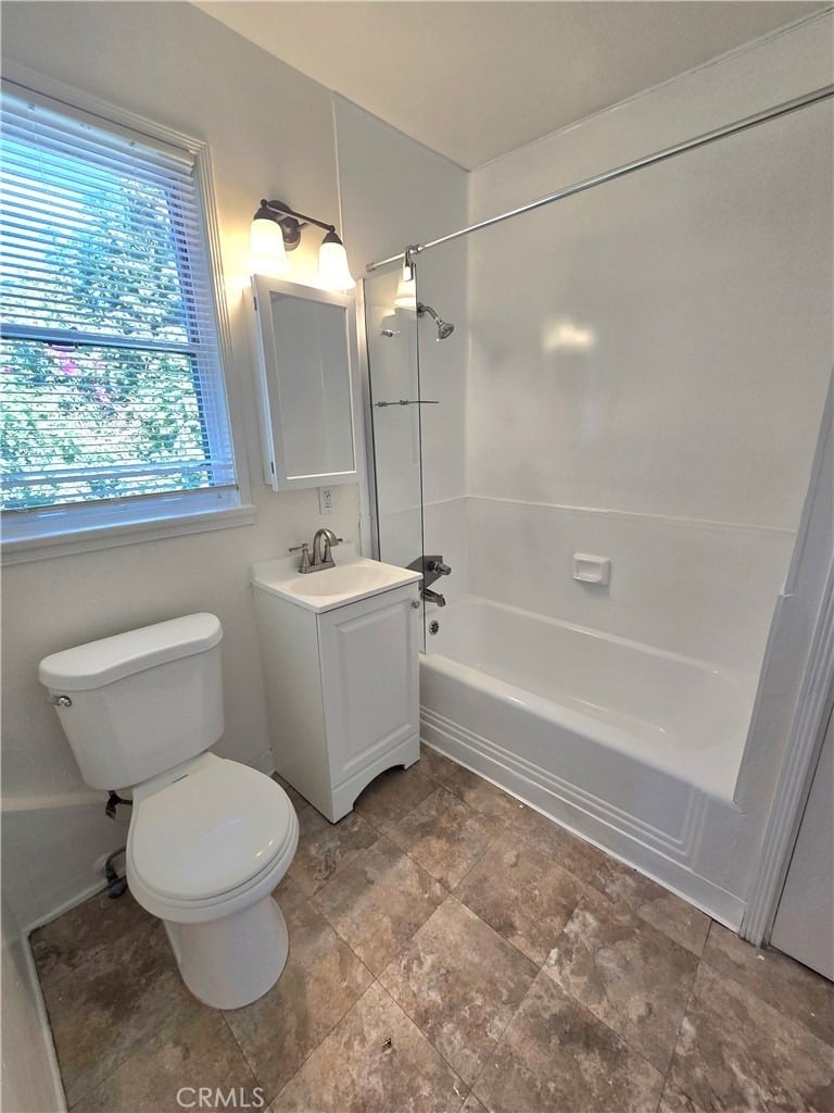 305 E H Street - Photo 12