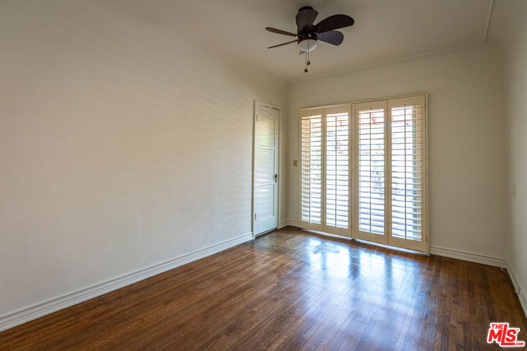 2005 Holmby Avenue - Photo 13