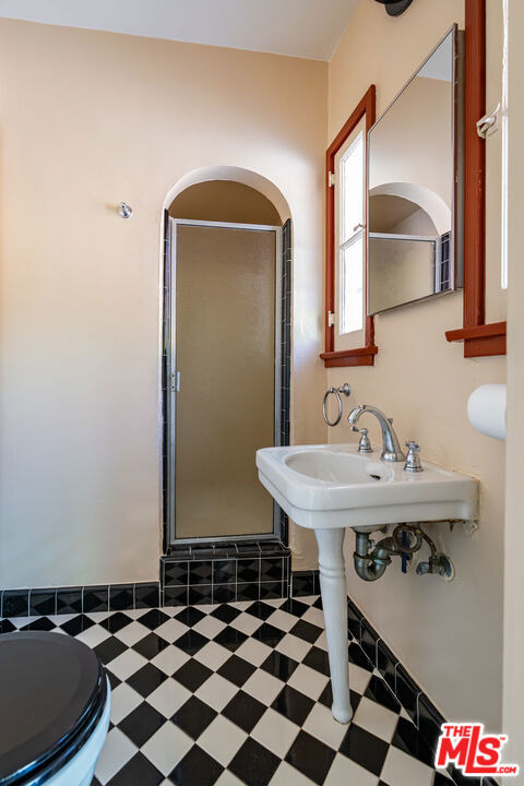 2005 Holmby Avenue - Photo 14
