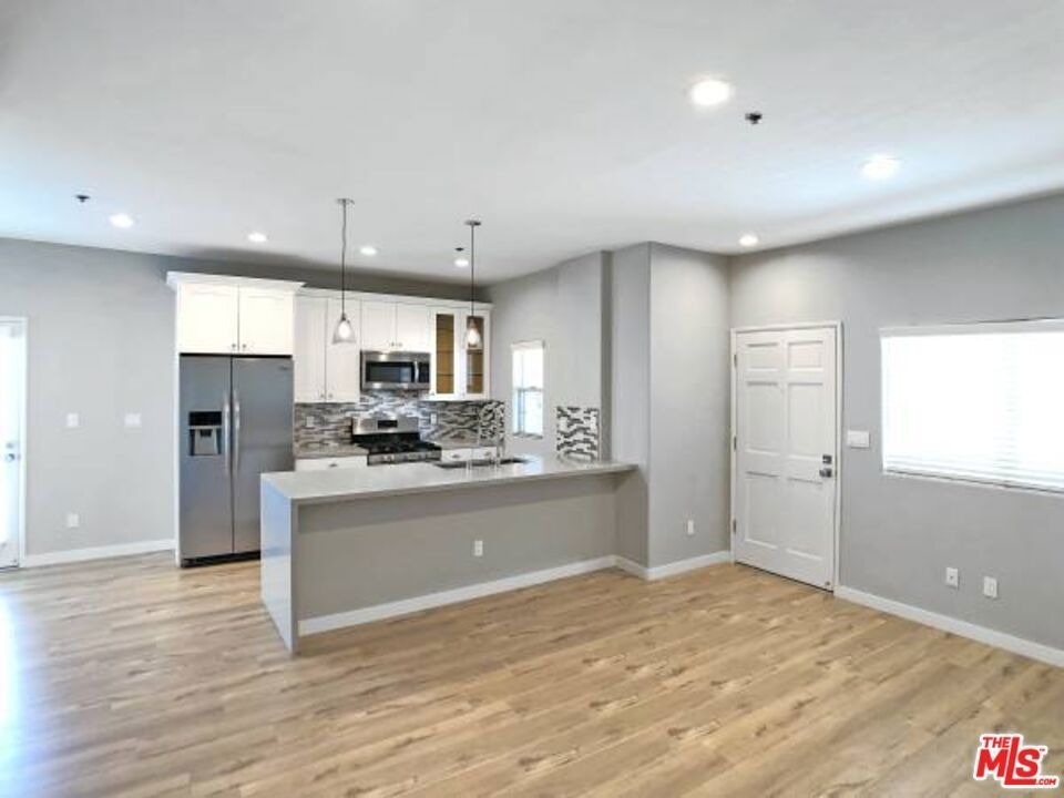 10560 Santa Monica - Photo 0