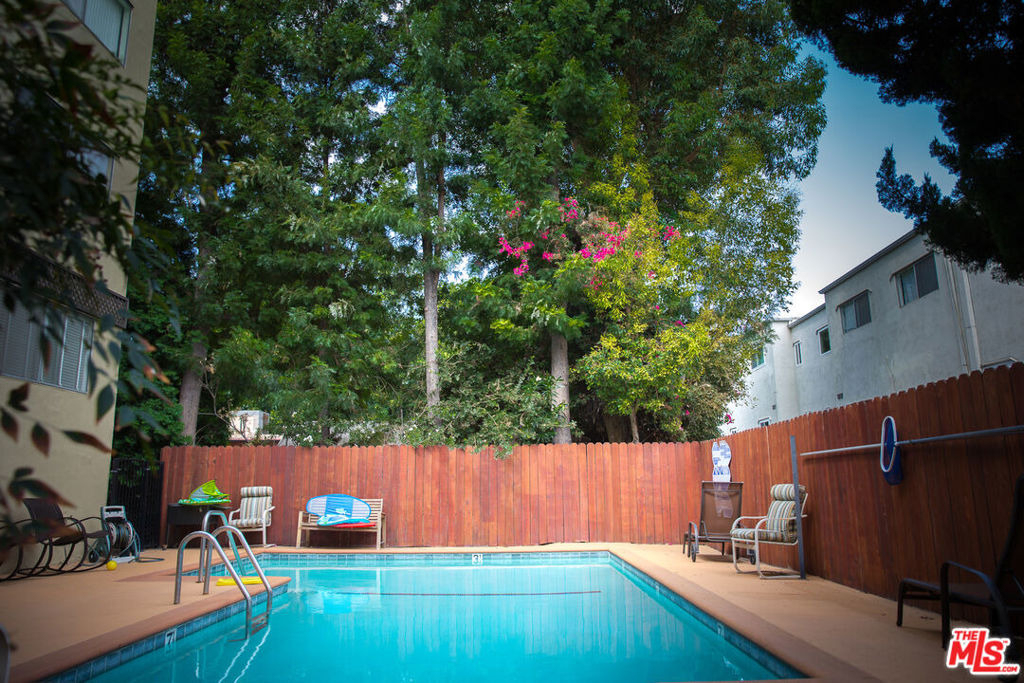 5215 Balboa - Photo 6