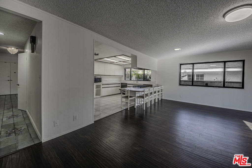 2106 W 166th Street - Photo 13
