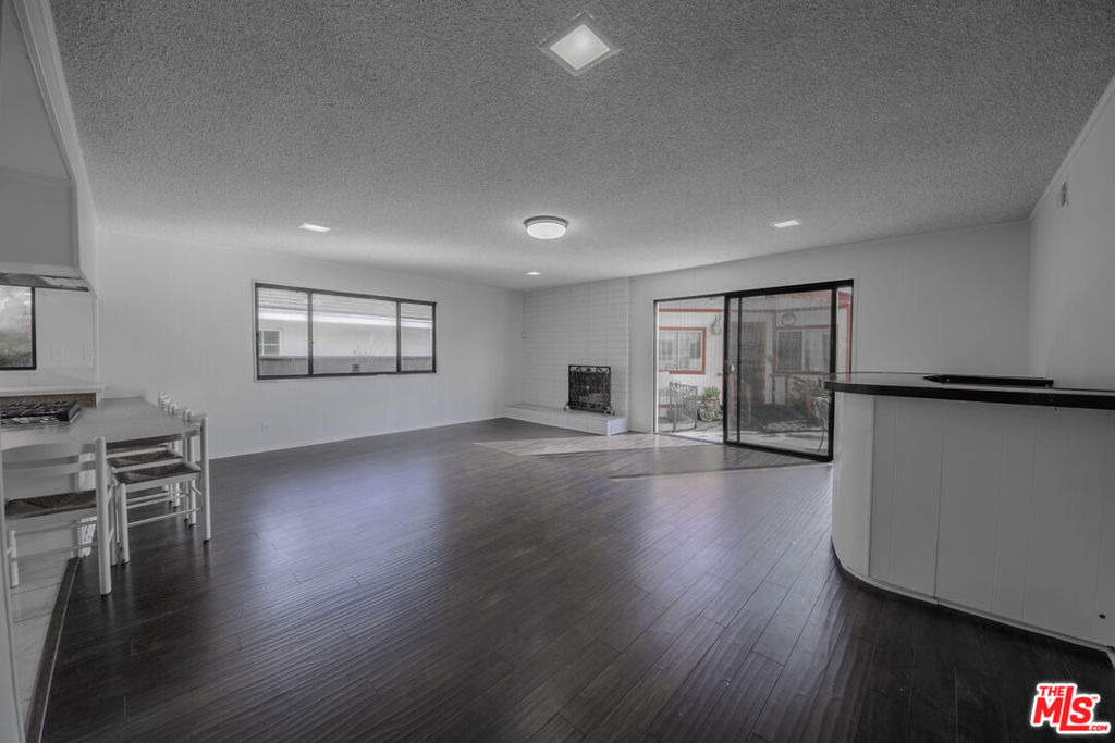 2106 W 166th Street - Photo 12