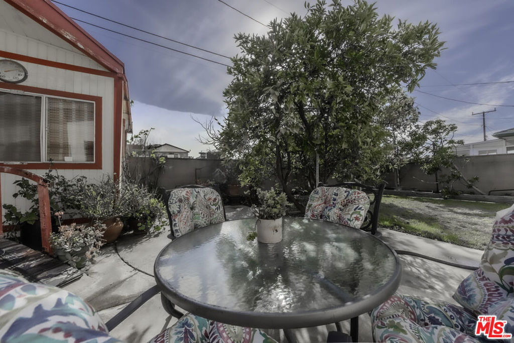2106 W 166th Street - Photo 34