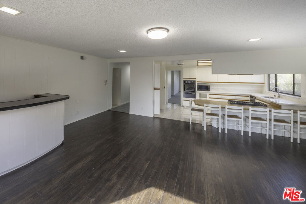 2106 W 166th Street - Photo 16