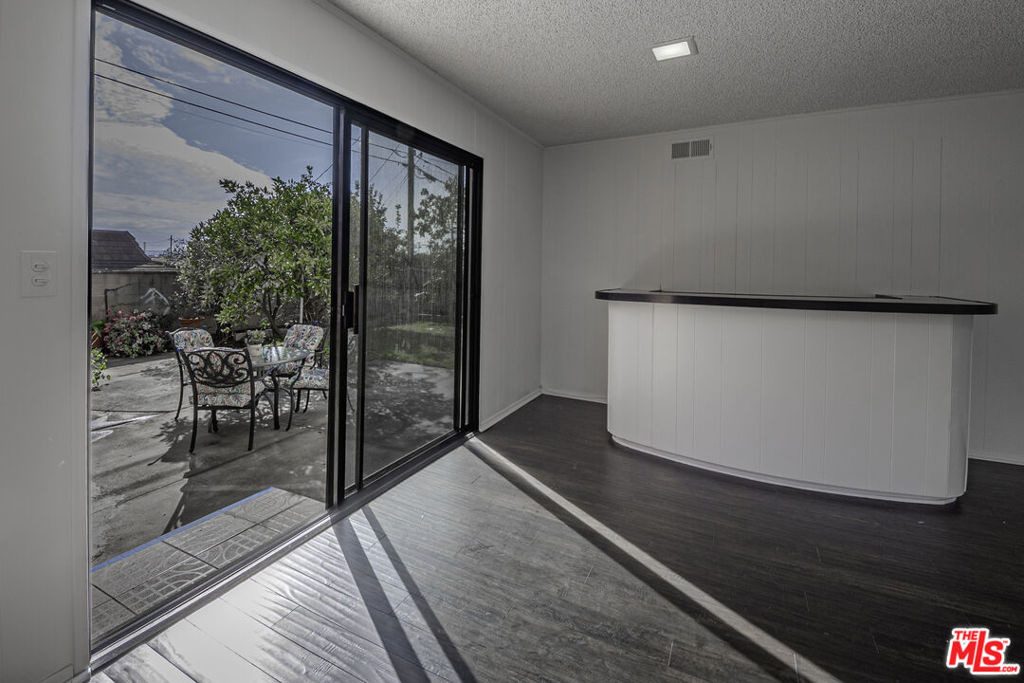 2106 W 166th Street - Photo 17