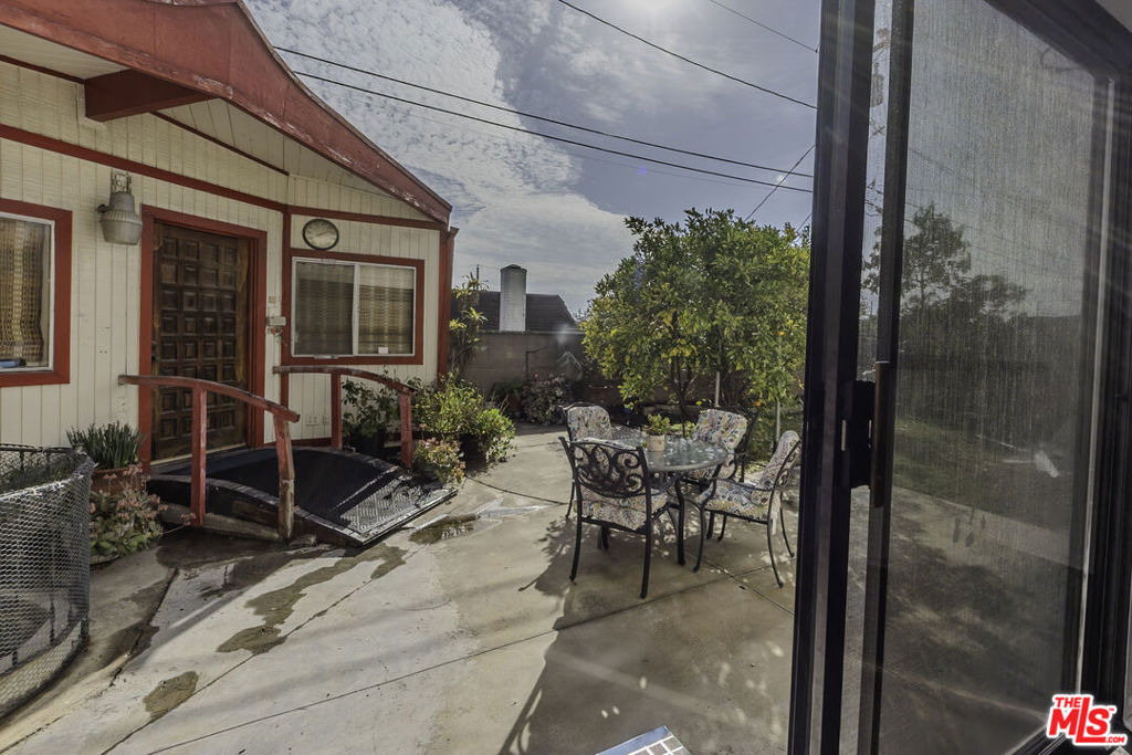 2106 W 166th Street - Photo 33
