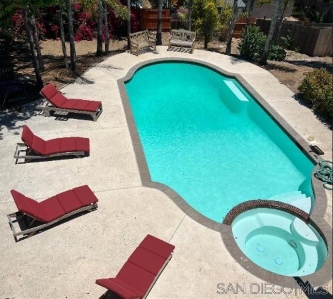 624 Schafer Place - Photo 0